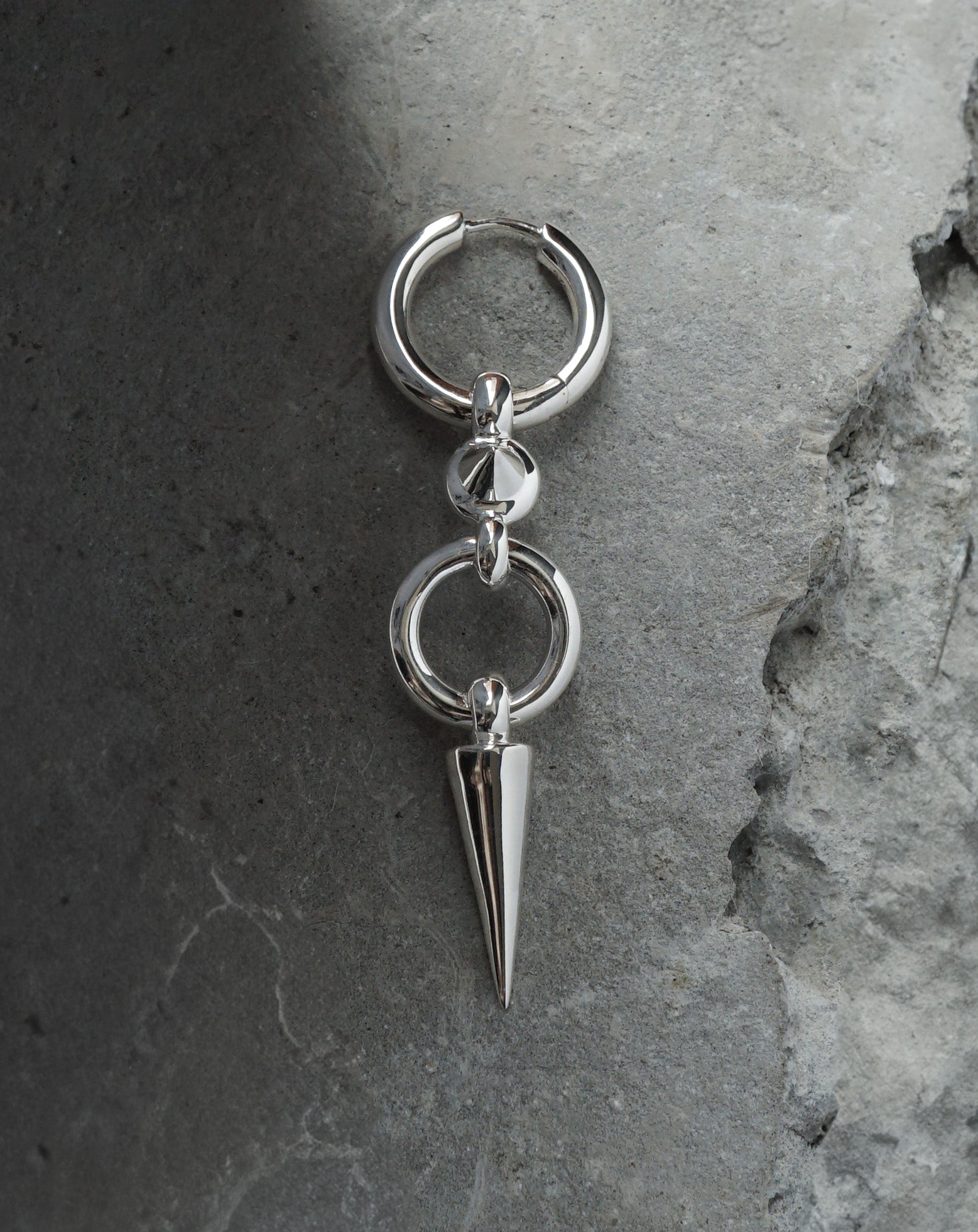 Long earring in silver with spike