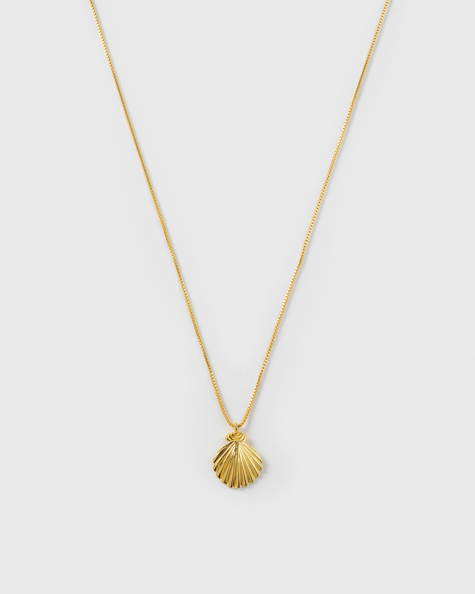 Beaches Shell Necklace Gold