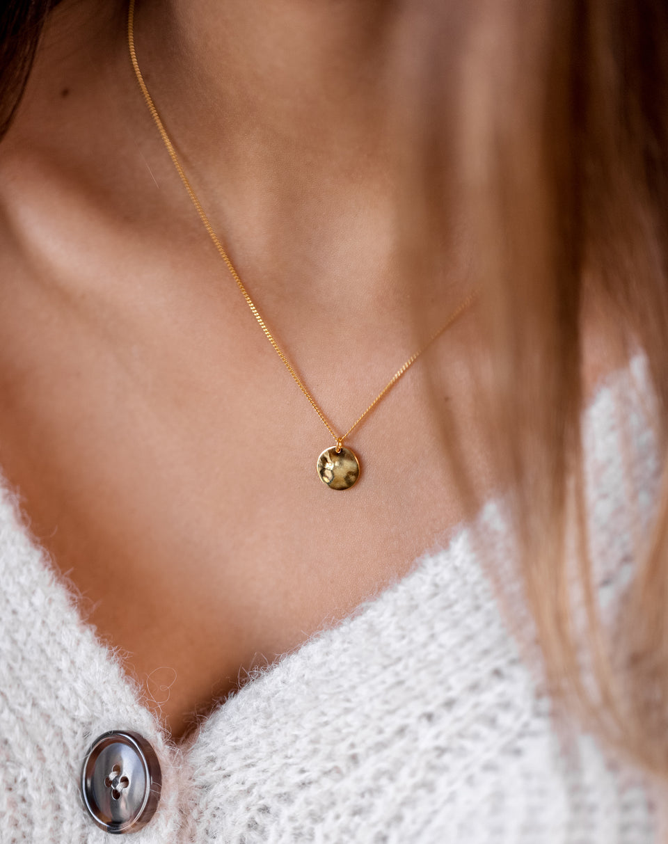 Minimalistica Hammered Necklace Gold
