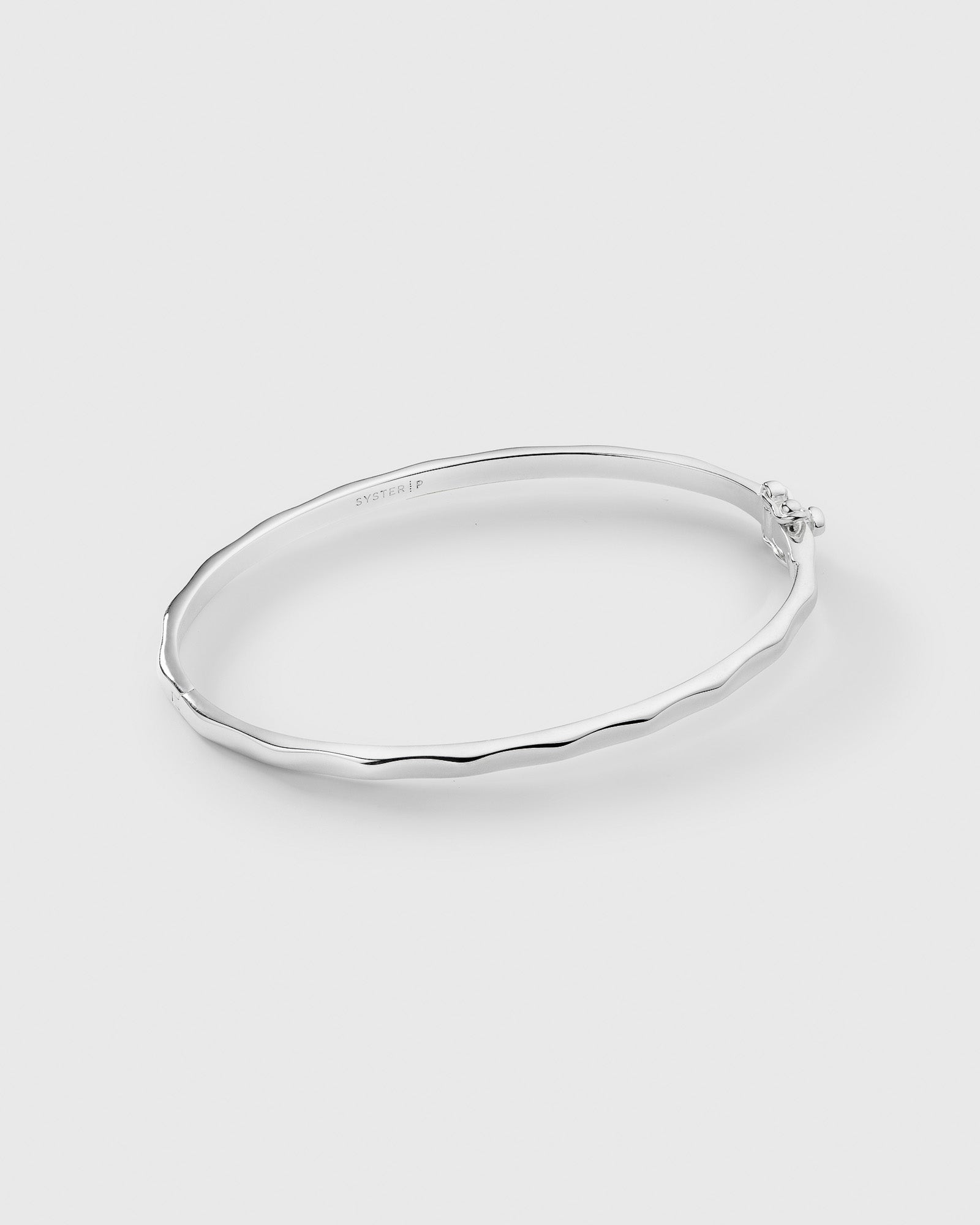 Cavelle Structured Bangle Silver