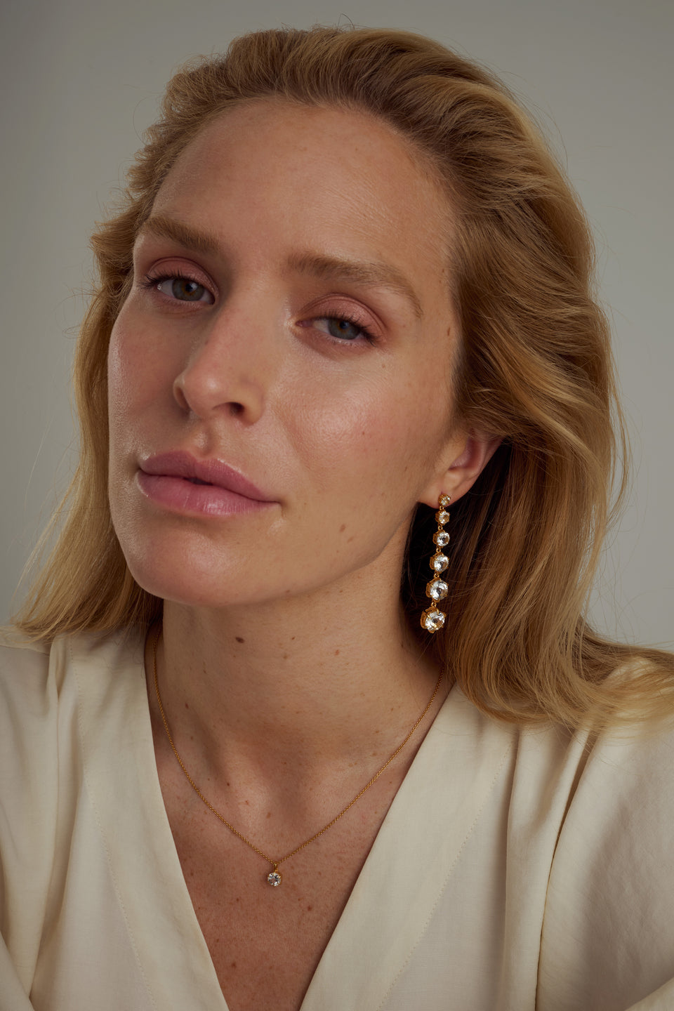Valora Long Earrings Gold