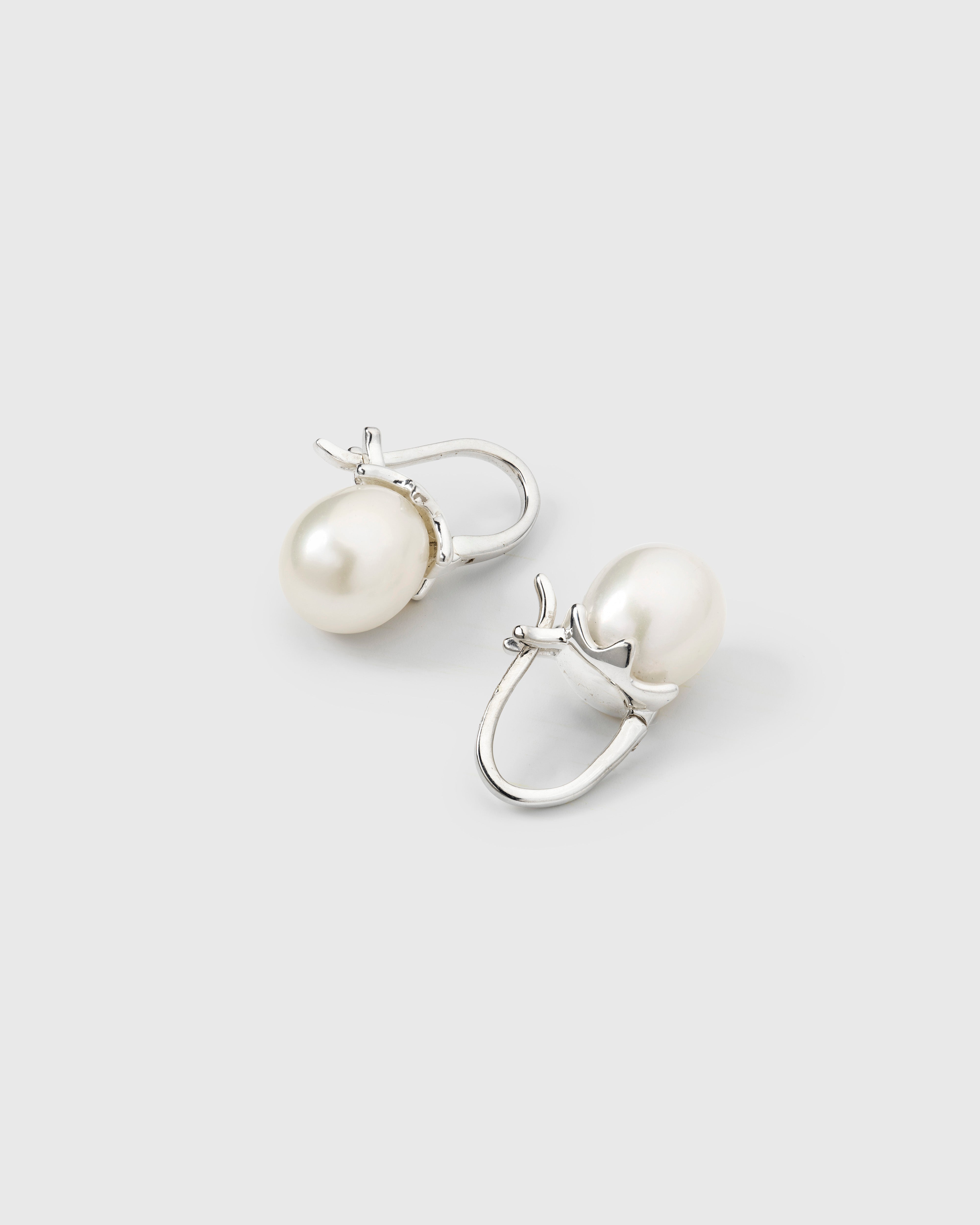 Florentina Pearl Earrings Silver