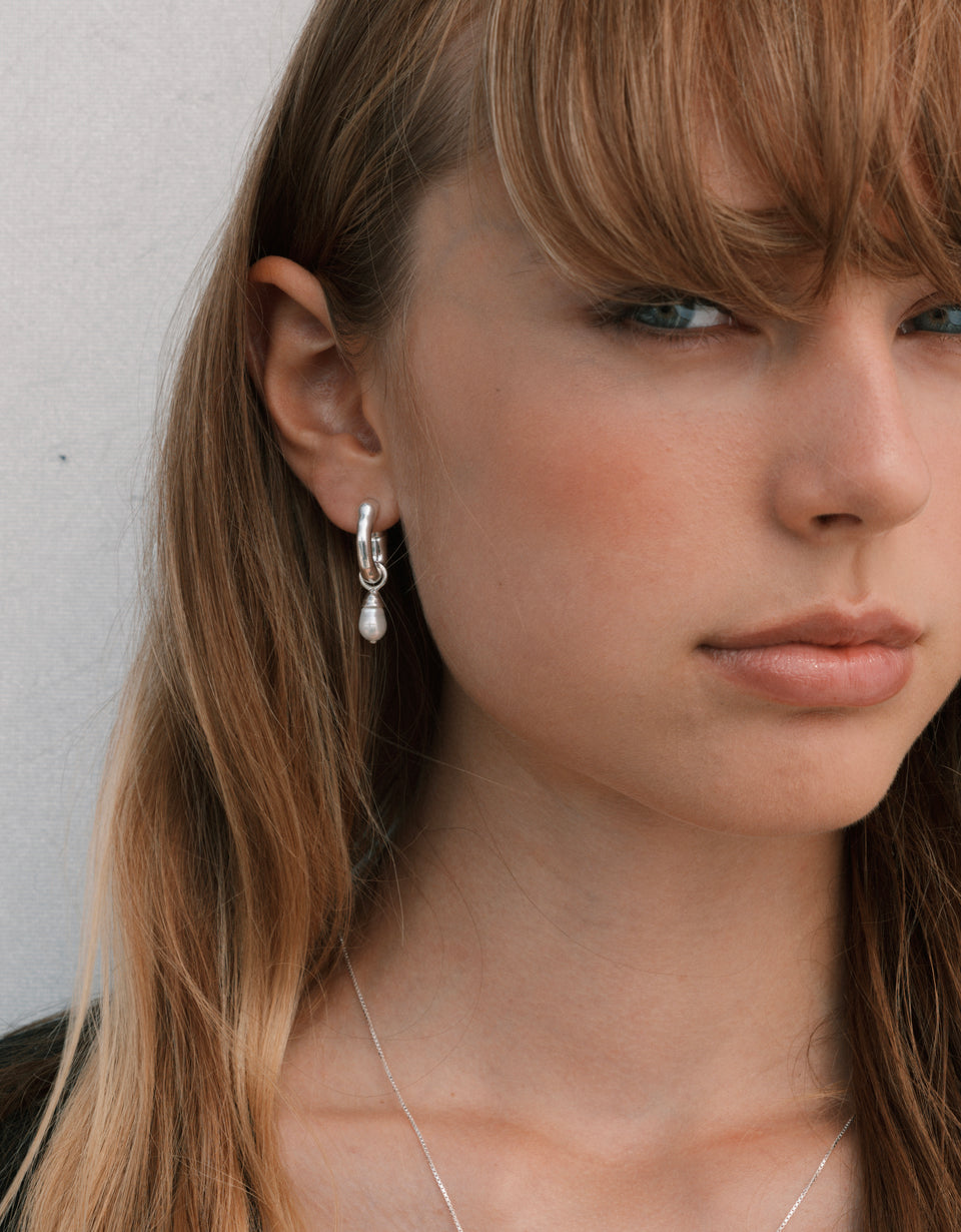 Mary Short Single Earring Silver