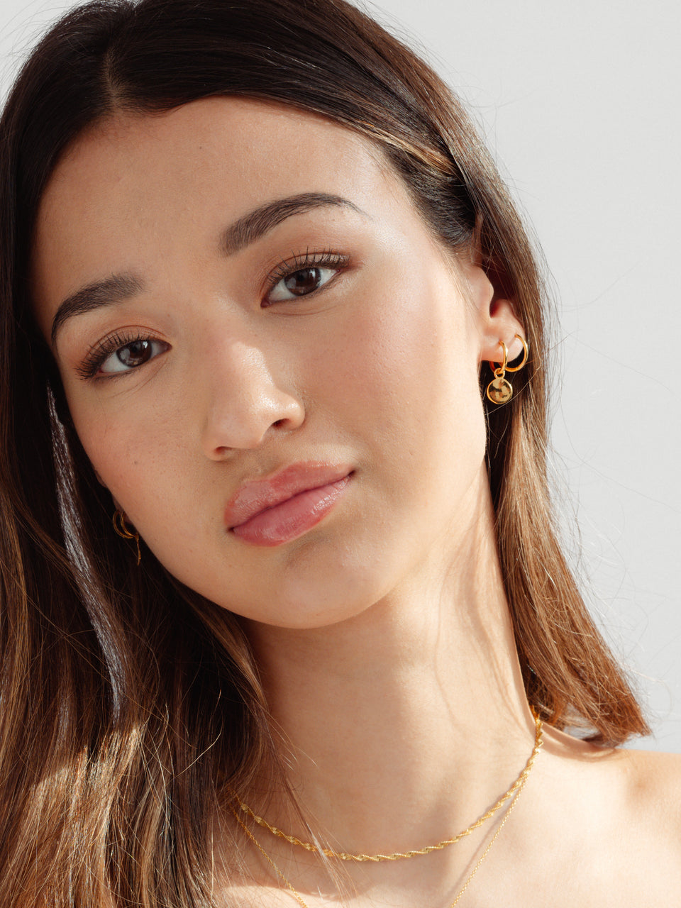 Minimalistica Hammered Earrings Gold