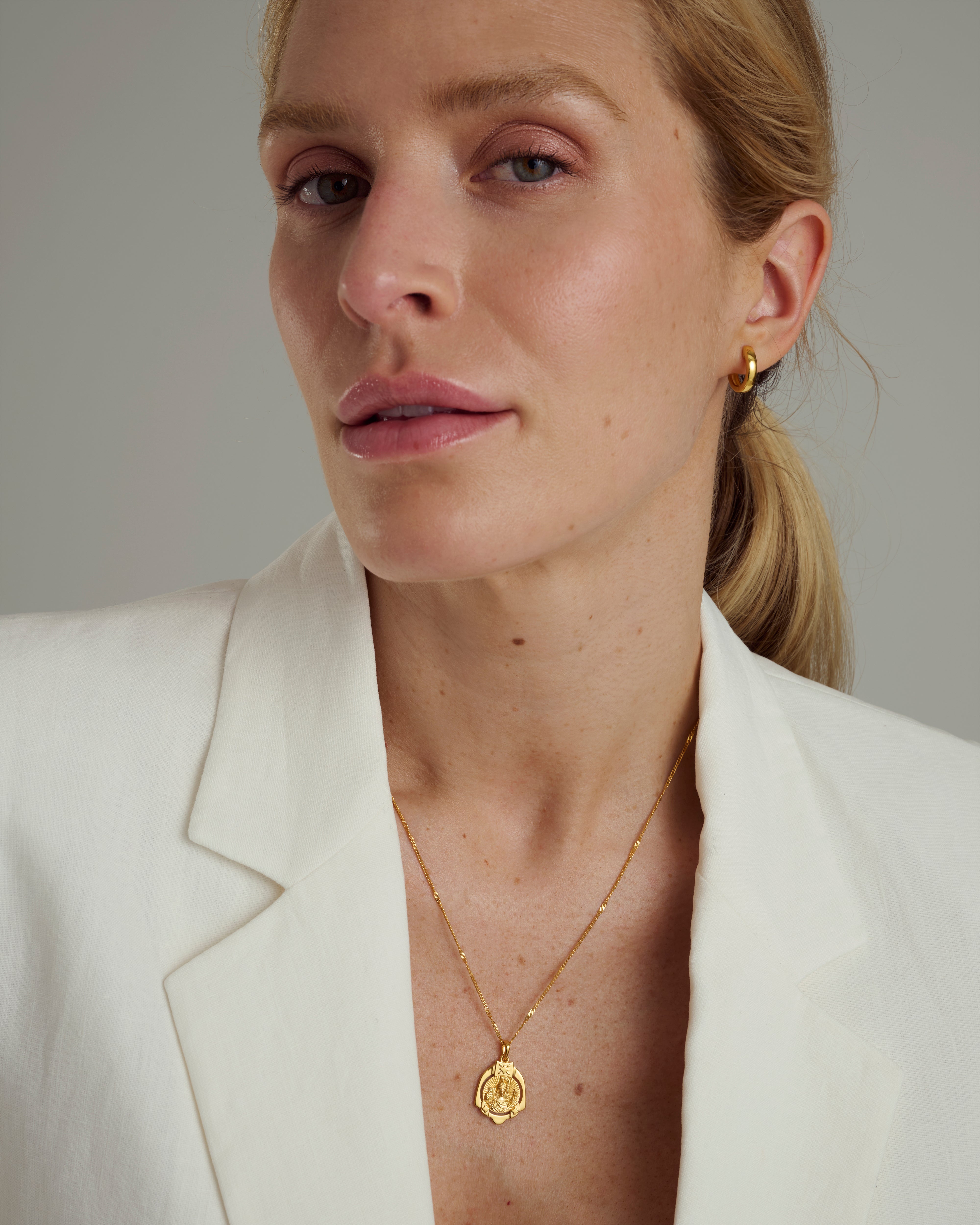 Lucky Coin Athena Necklace Gold