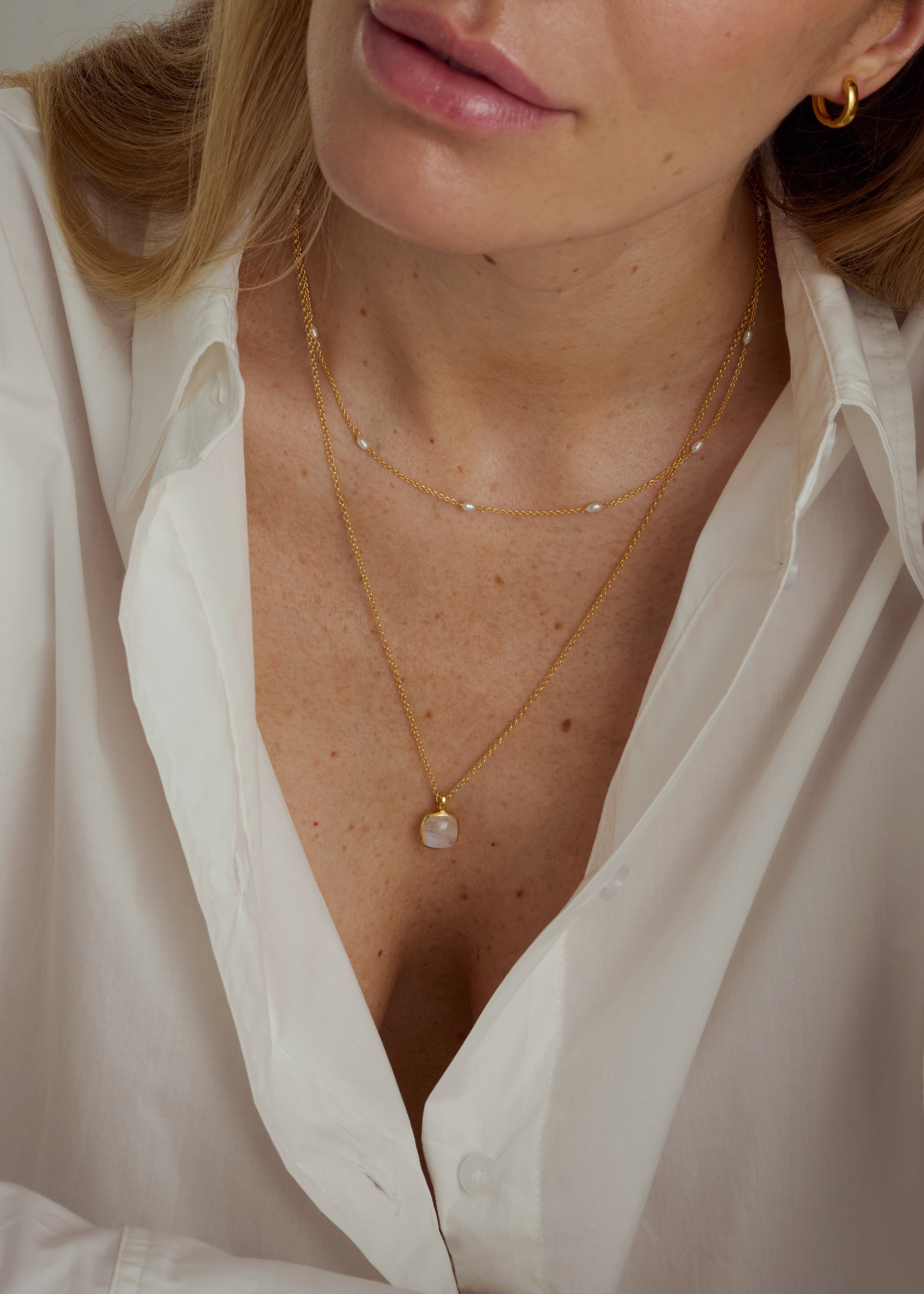 Lumera Necklace Gold