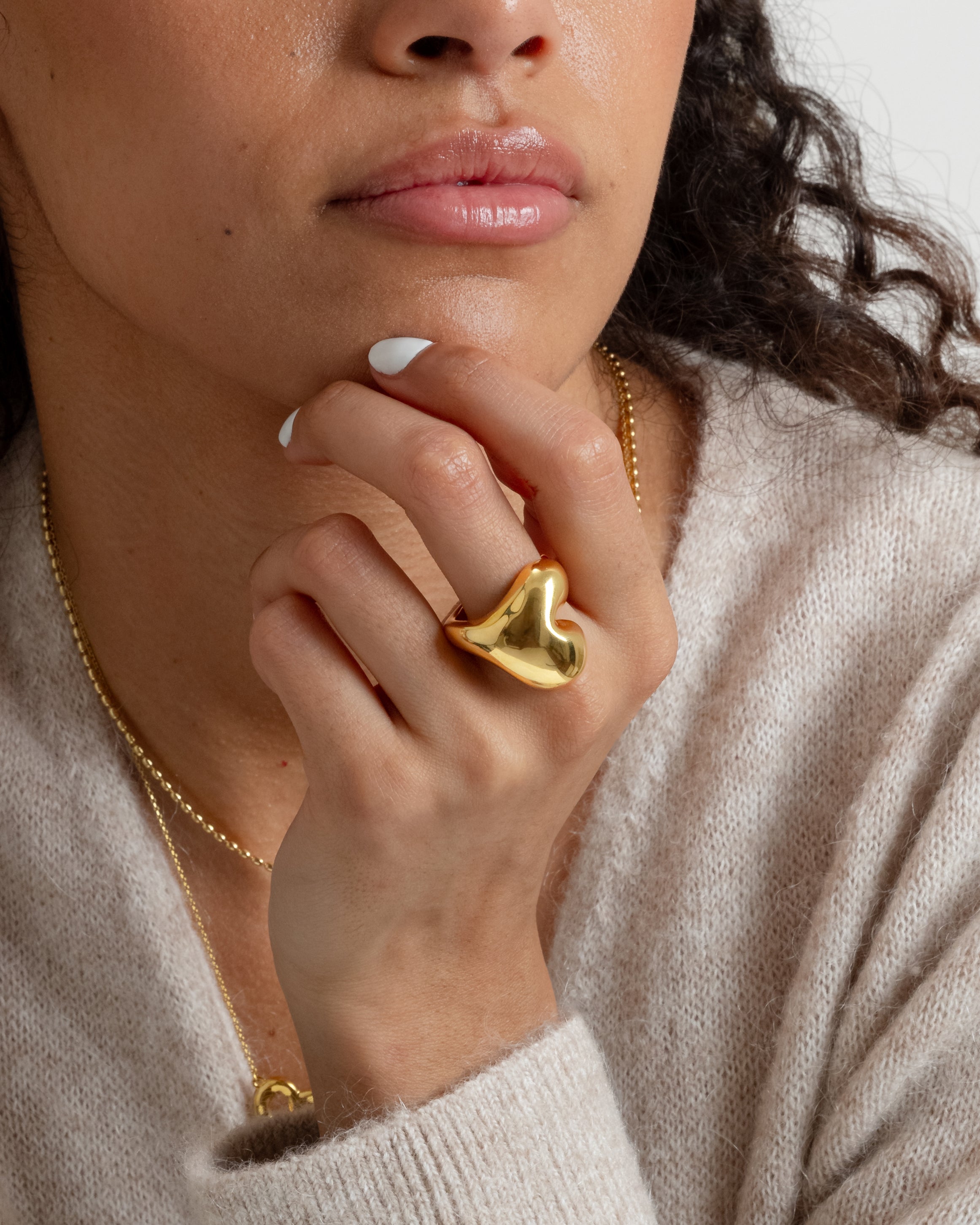 Bolded Heart Ring Gold